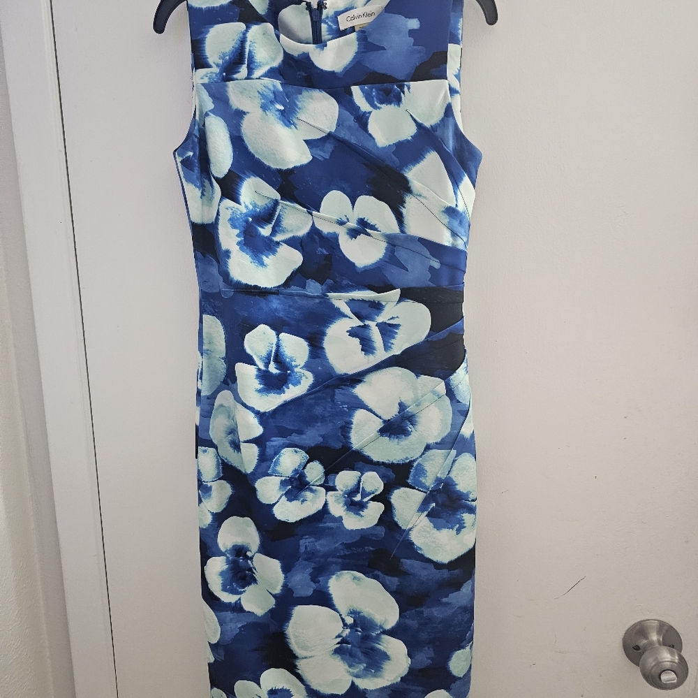 Calvin Klein Blue and White Sleeveless Sheath Dress